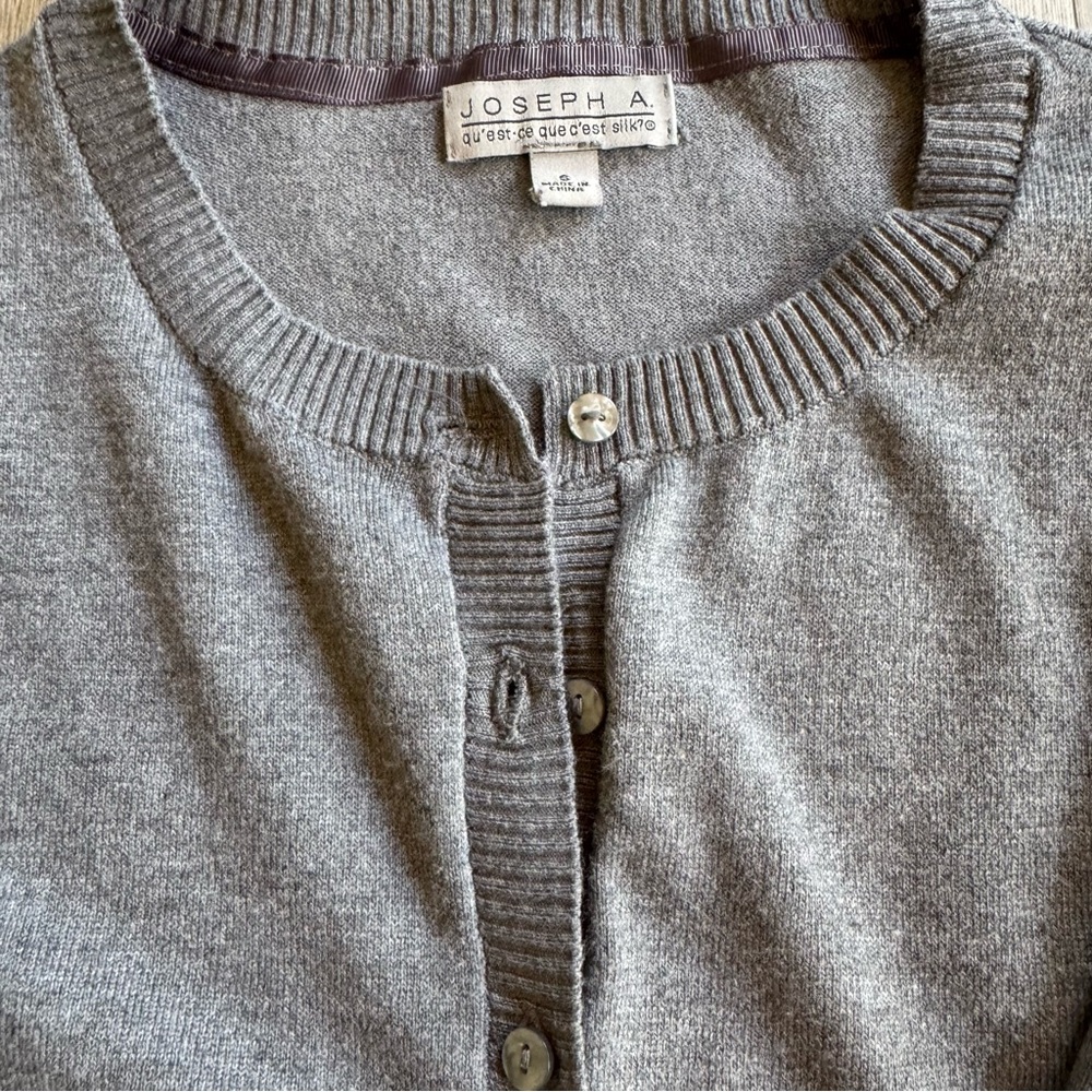 Joseph A. Gray Button-Up Soft Women's Sweater Size S - Picture 2 of 15